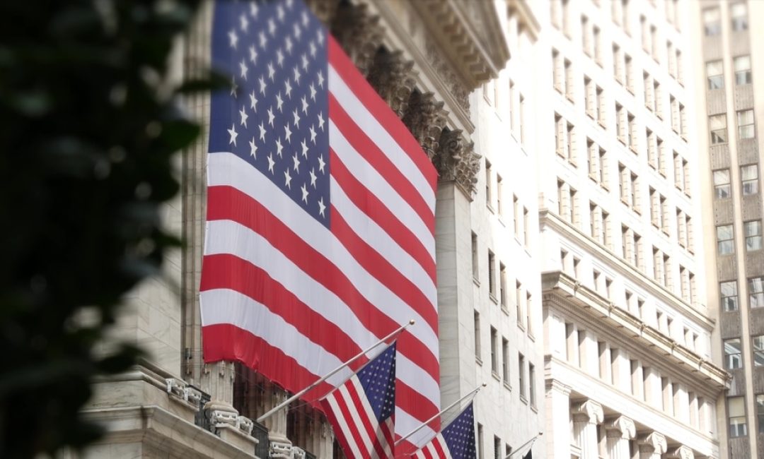 Markets Climb as U.S. Government Shutdown Halts Key Data